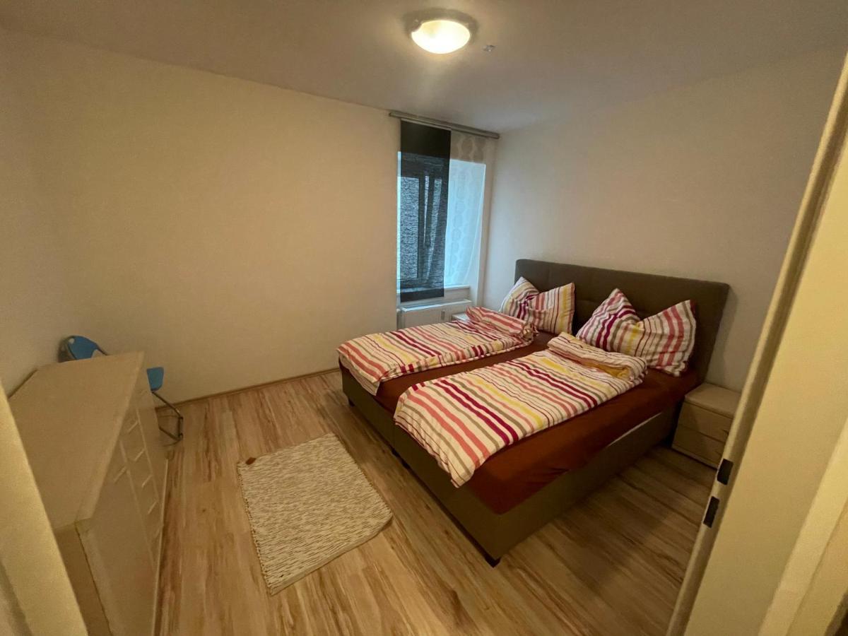 City Appartement 4910 Ried im Innkreis Exteriör bild